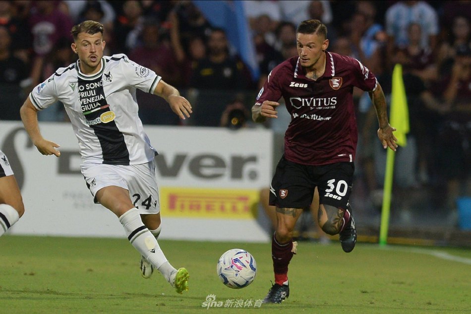 中尤为明显 中尤为明显