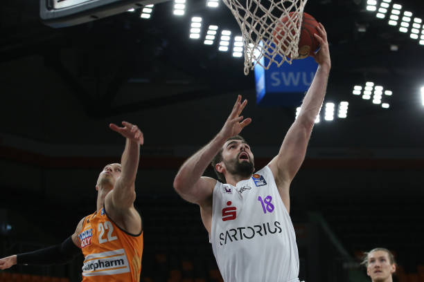 琼斯所提到 琼斯所提到