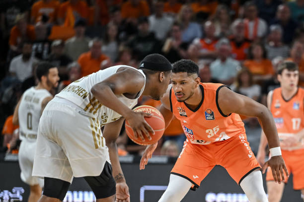 入了新鲜血 入了新鲜血