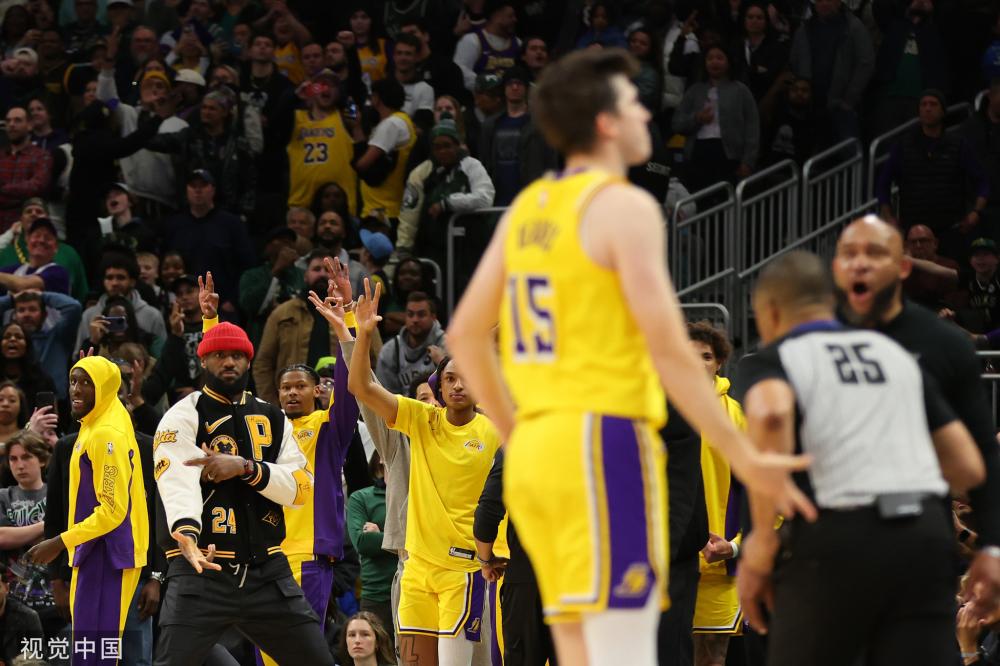 一举刷新了 一举刷新了