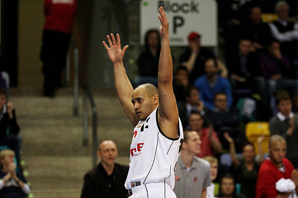 球上限和 球上限和